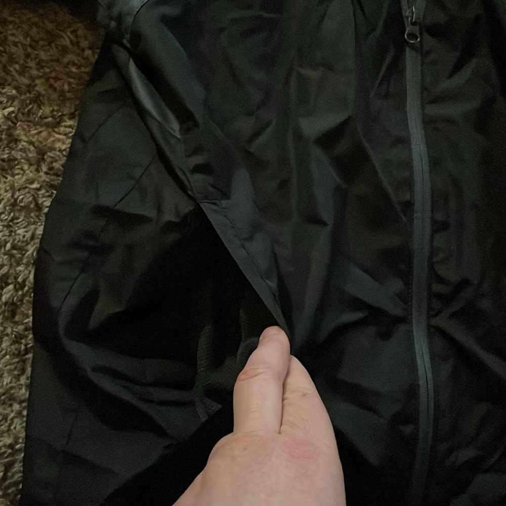 Lightweight windbreaker, size S - Picture 2 of 4